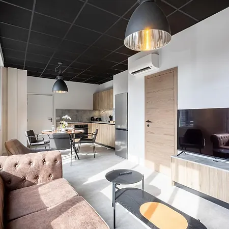 Le Dauphine 3 *